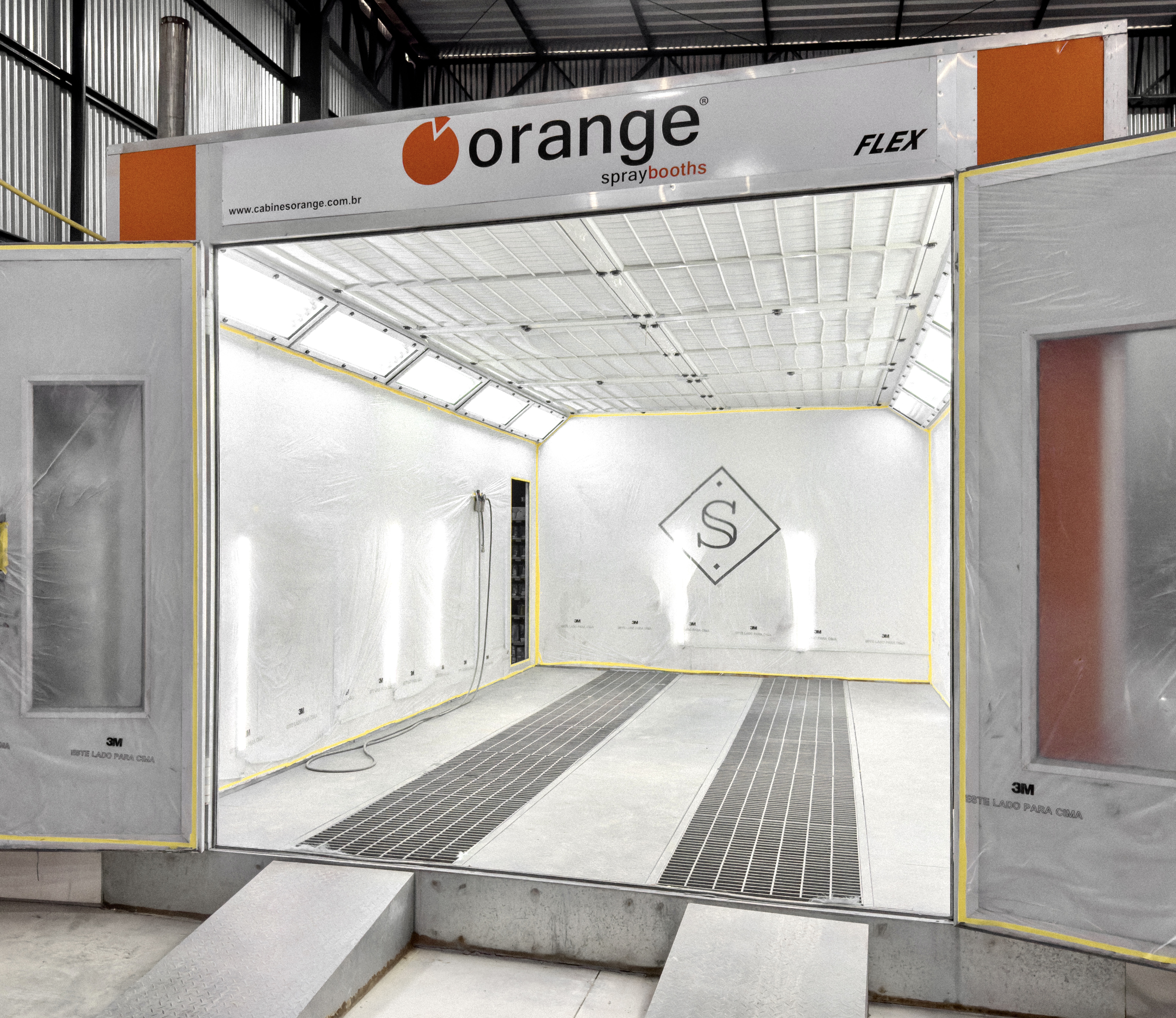 Cabine de pintura interna